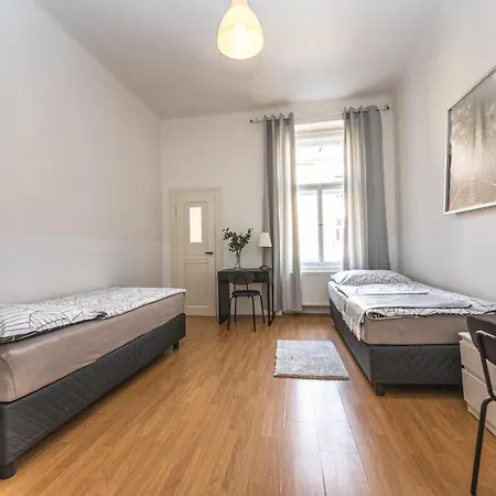 Apartment Vltava 7 *